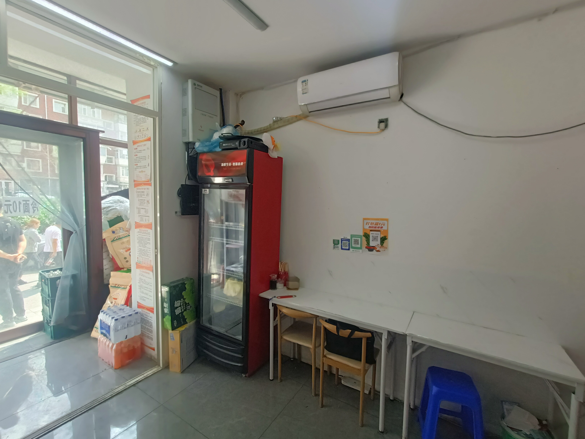 繁荣路20多平门市出兑 可做快餐小吃