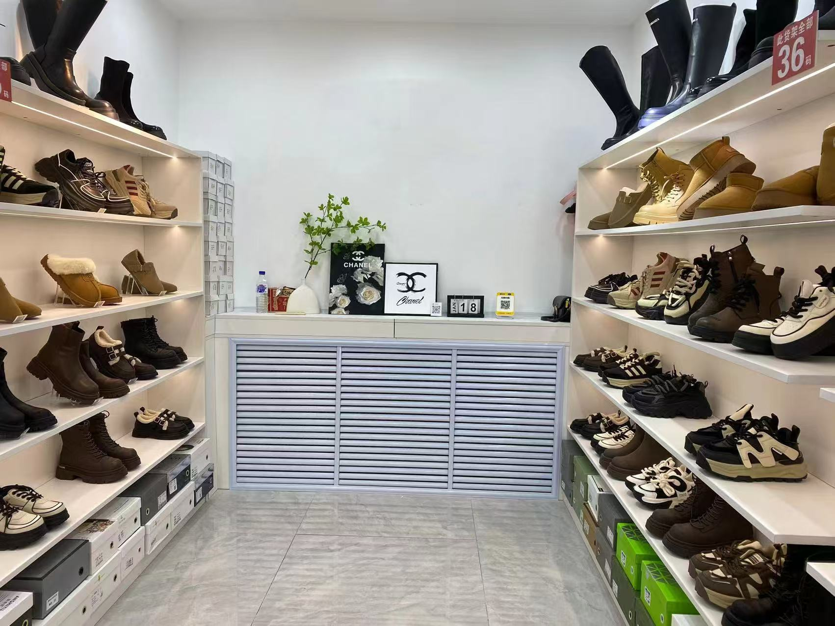 朝阳自助鞋店出兑 店铺转让 全新装修