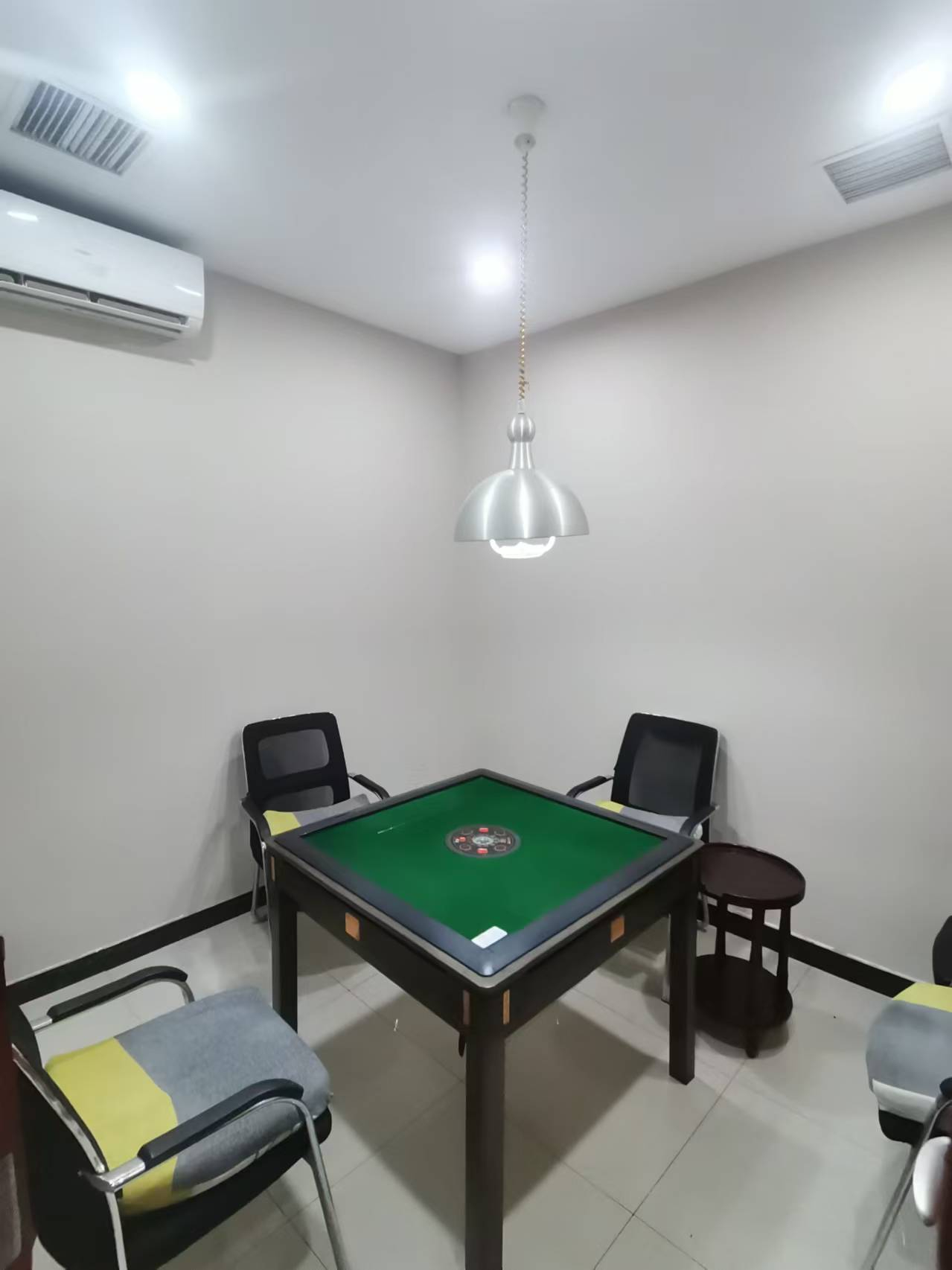 二道区长新街经营多年棋牌室与茶室整体出租