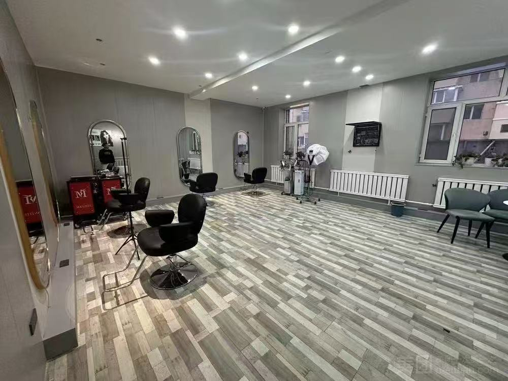 净月区美发造型店出兑