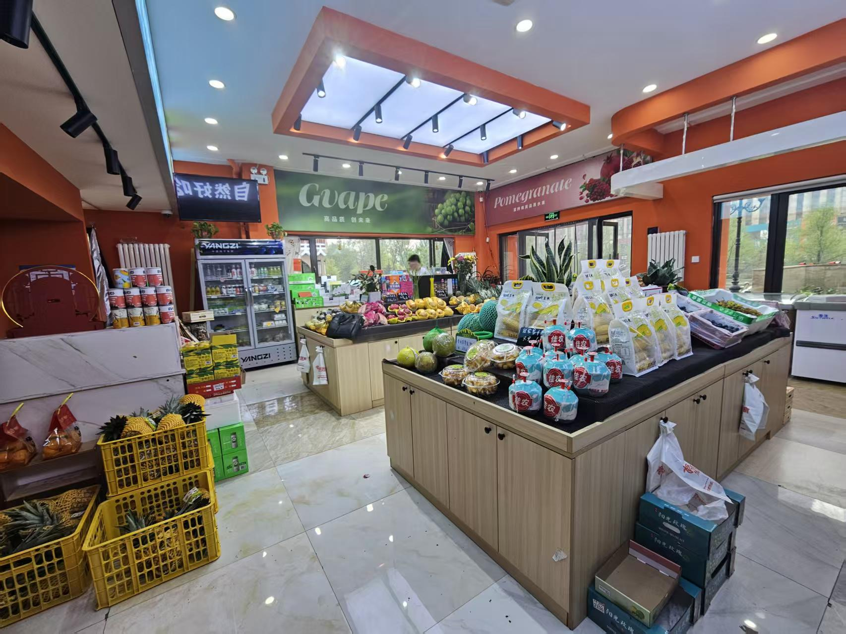 品牌水果店出兑 小区门口