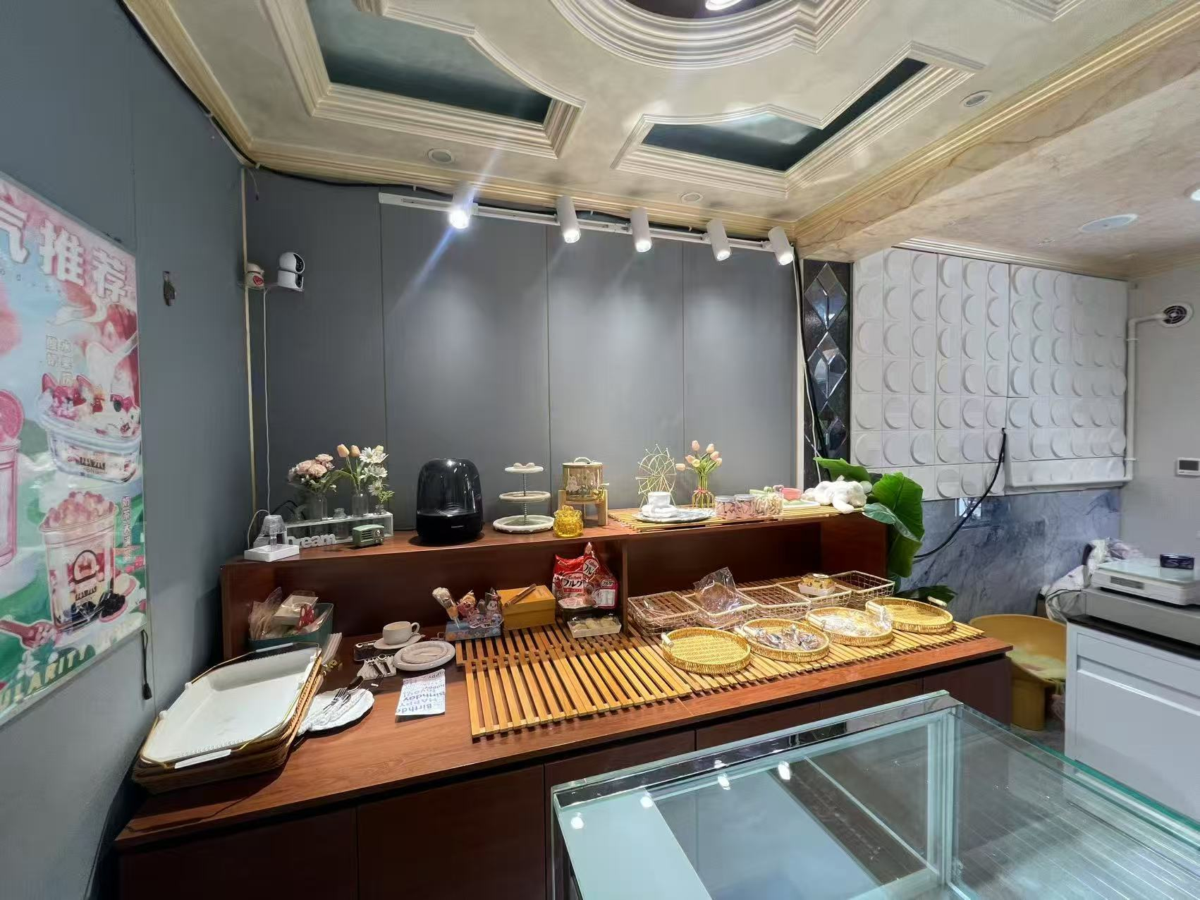 烘焙蛋糕店出兑 水果捞果切出兑，咖啡饮品出兑转让